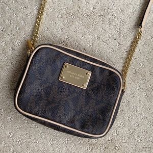 Michael Kors Crossbody Bag